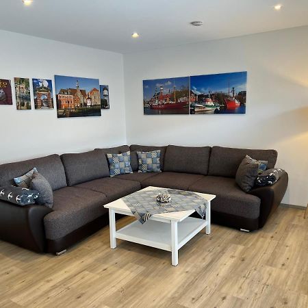 Ferienwohnung Wippsteert - 5 Sterne - Mit Balkon Und Pkw Stellplatz Emden Ngoại thất bức ảnh