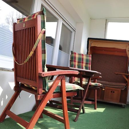 Ferienwohnung Wippsteert - 5 Sterne - Mit Balkon Und Pkw Stellplatz Emden Ngoại thất bức ảnh