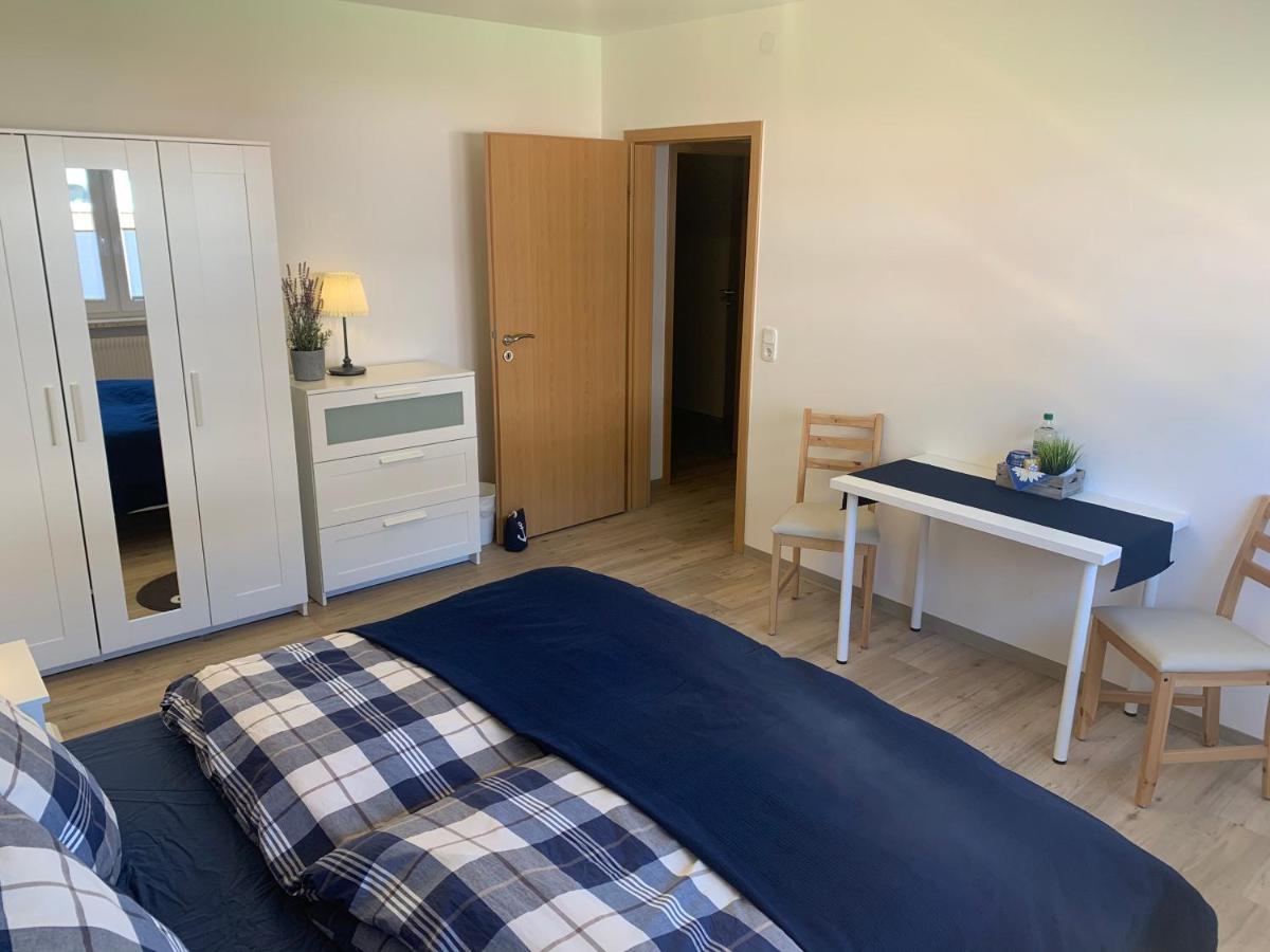 Ferienwohnung Wippsteert - 5 Sterne - Mit Balkon Und Pkw Stellplatz Emden Ngoại thất bức ảnh