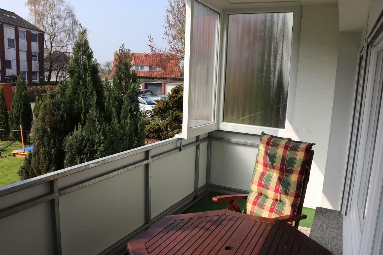Ferienwohnung Wippsteert - 5 Sterne - Mit Balkon Und Pkw Stellplatz Emden Ngoại thất bức ảnh