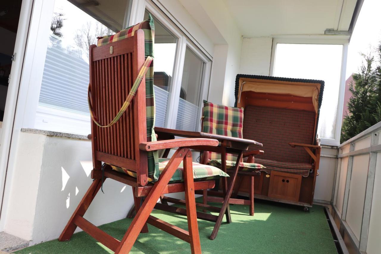 Ferienwohnung Wippsteert - 5 Sterne - Mit Balkon Und Pkw Stellplatz Emden Ngoại thất bức ảnh